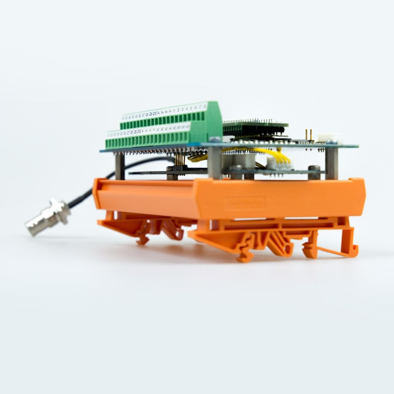 aquila-dinrail-3